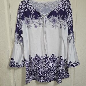 Chic Floral Women's Blouse - Purple and White